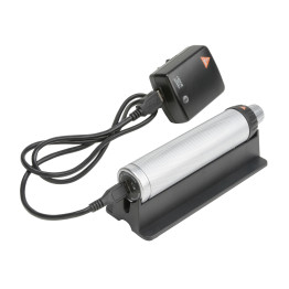Sources d'alimentation telles que poignées de batterie, poignées rechargeables, batteries rechargeables